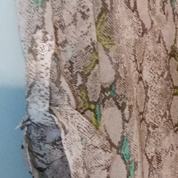 Covington Essentials Sheer Blouse Size Medium Print Tan Brown Green Teal - Picture 7 of 12